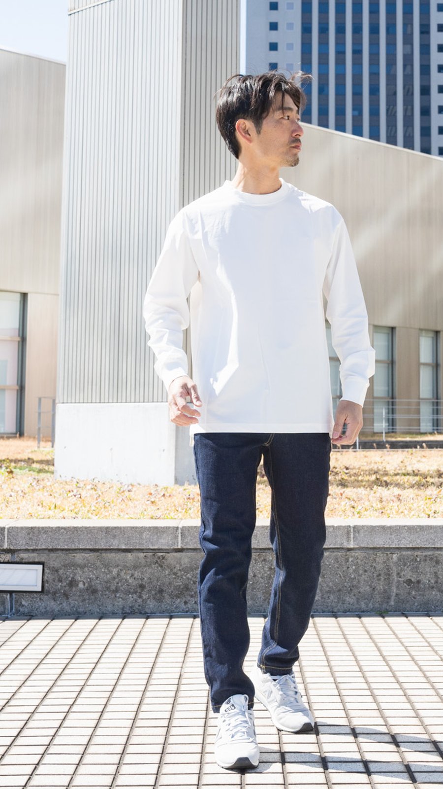 コーディネート1：Whiteの一枚着