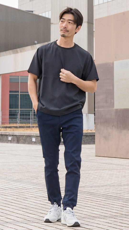 コーディネート：Navy＋半袖Tシャツ